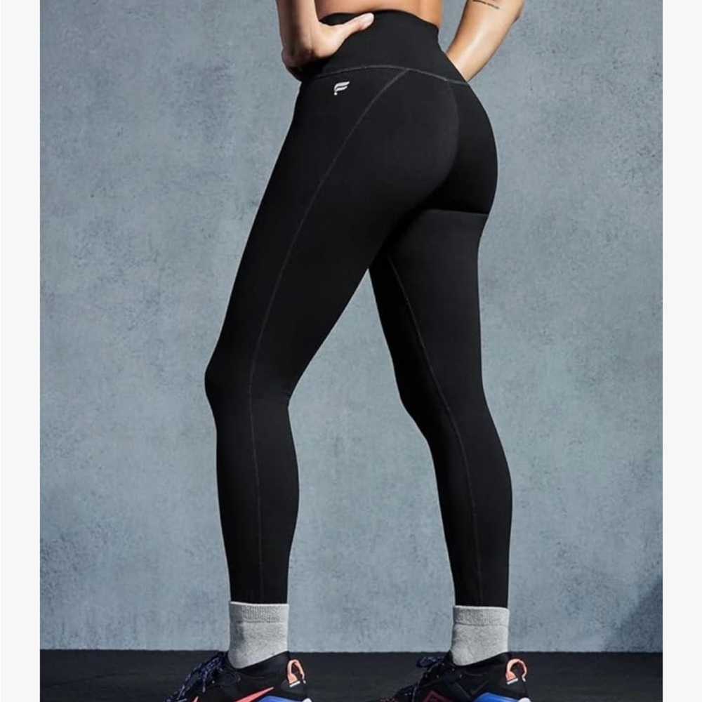 Fabletics Leggings - set of 2
bundle of Motion 365 and 7/8 length Powerhold